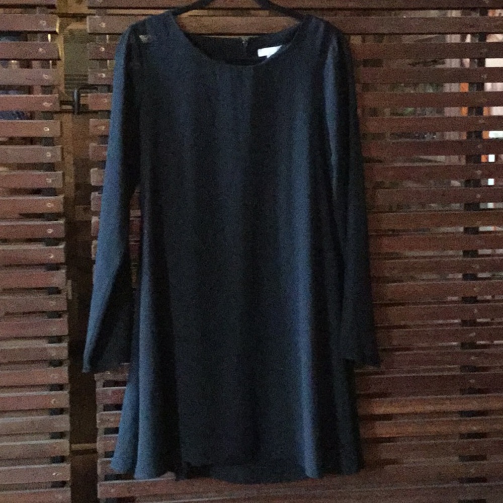 Black long sleeve dress